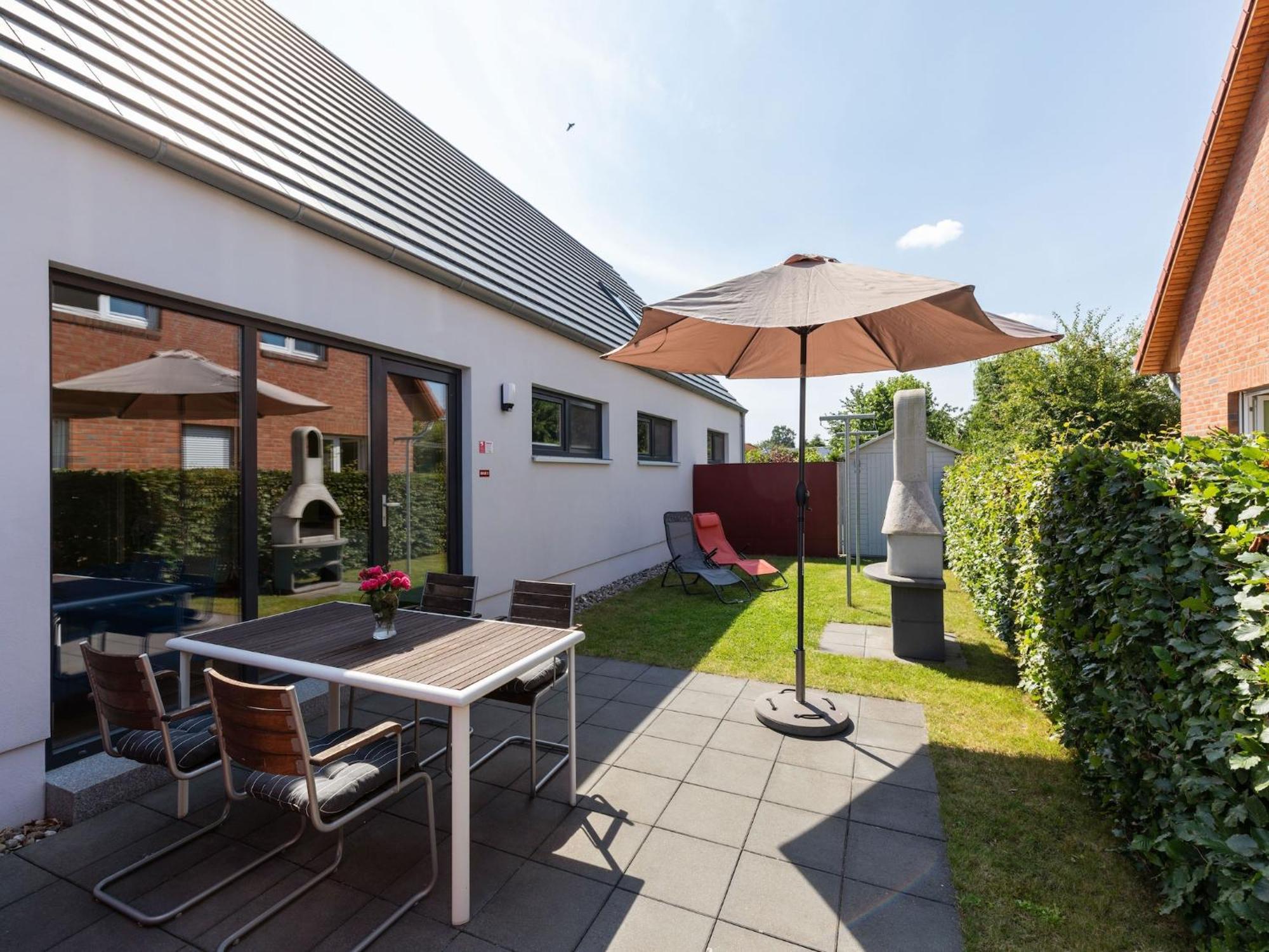 Pleasant Holiday Home In Zierow Near Sea Exterior photo